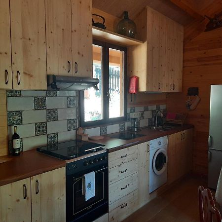 Rustic Cabin In The Woods/Cabana En El Bosque Amer Exterior photo